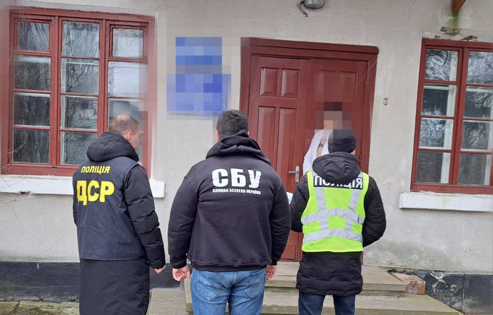 В Івано-Франківській області підробляли медичні документи для виїзду за кордон  