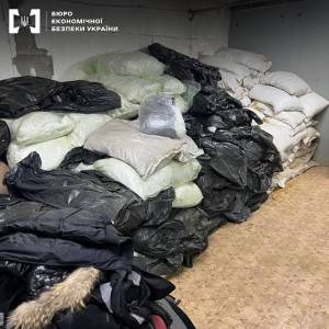 На Одещині викрили підпільне виробництво цигарок  