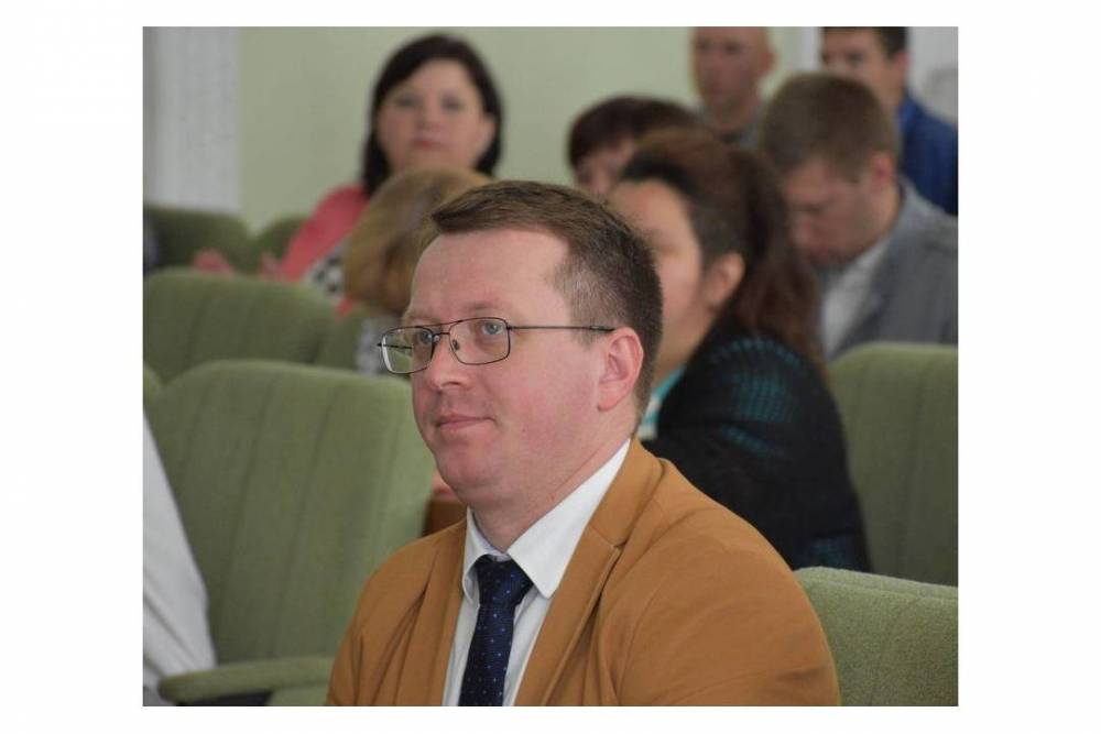 Депутату Чернігівської міськради, що втік за кордон, висунули підозру у корупції