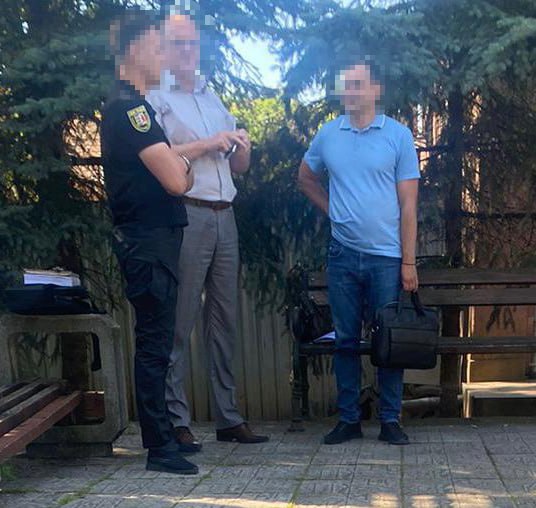 На Закарпатті адвоката підозрюють у привласненні земель  