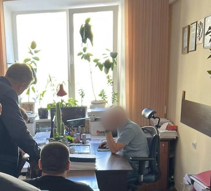 Заступника директора «Київбудреконструкції» затримали за розтрату  