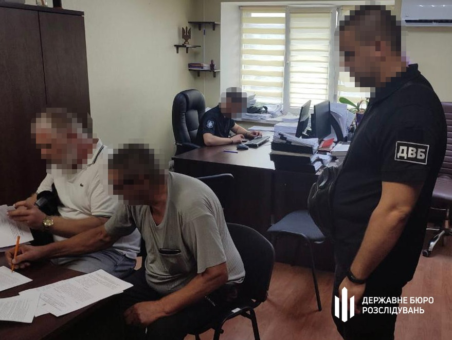 На Харківщині правоохоронець крав добрива зі складу фермера  