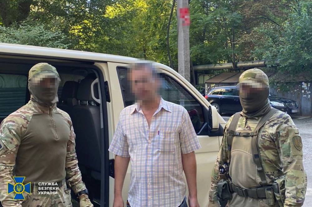 У Дніпрі затримали волонтера, який працював агентом окупантів