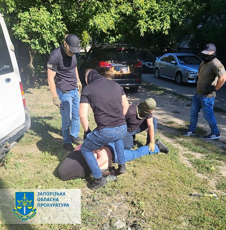 У Запоріжжі на хабарі затримали поліцейського  