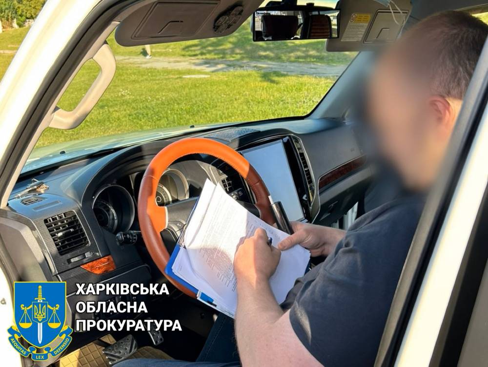 У Харкові на хабарі затримали доглядача кладовища  