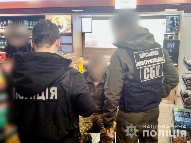 В Одесі на хабарі 15 тисяч гривень затримали офіцера ЗСУ  