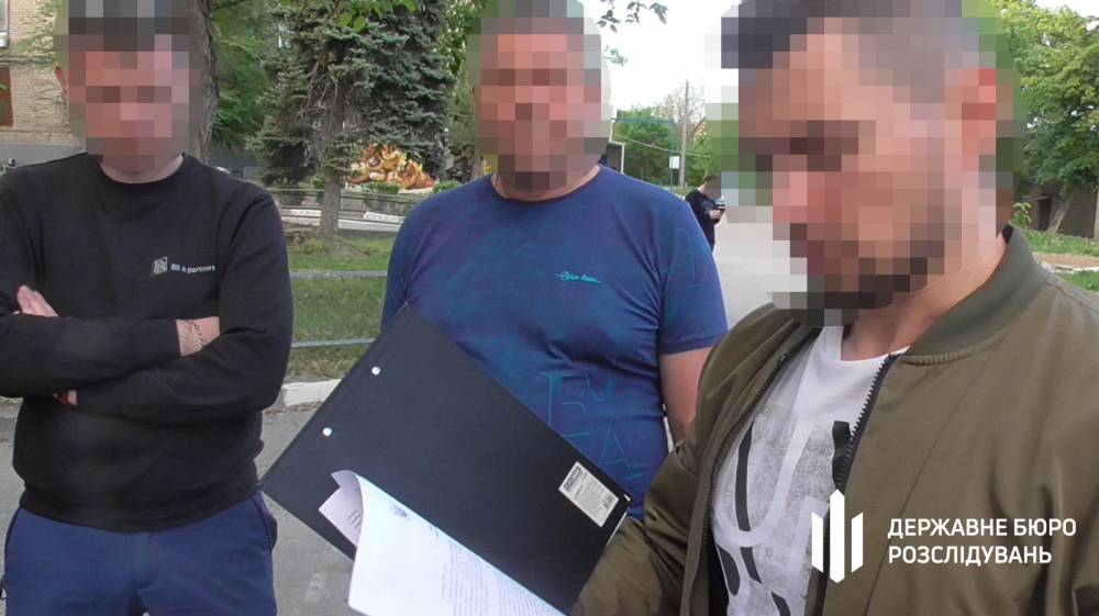 У Запоріжжі поліцейський вимагав 100 тисяч гривень від учасника ДТП