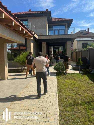 В "криптомільйонера" з міграційної служби Одещини знайшли ознаки недостовірного декларування  