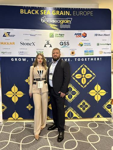 Як родина екссекретаря РНБО Данілова заробляє в умовах війни_11