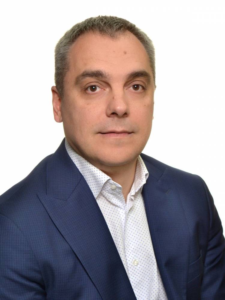 Дружина голови сервісного центру МВС у Голосіївському районі Києва заробила 7 млн гривень