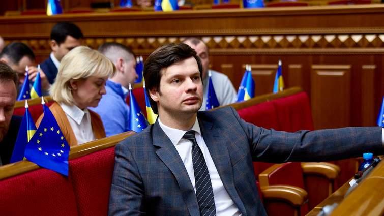 Нардеп Костюх, помічника якого викрили на контрабанді, купив авто за 2 млн гривень