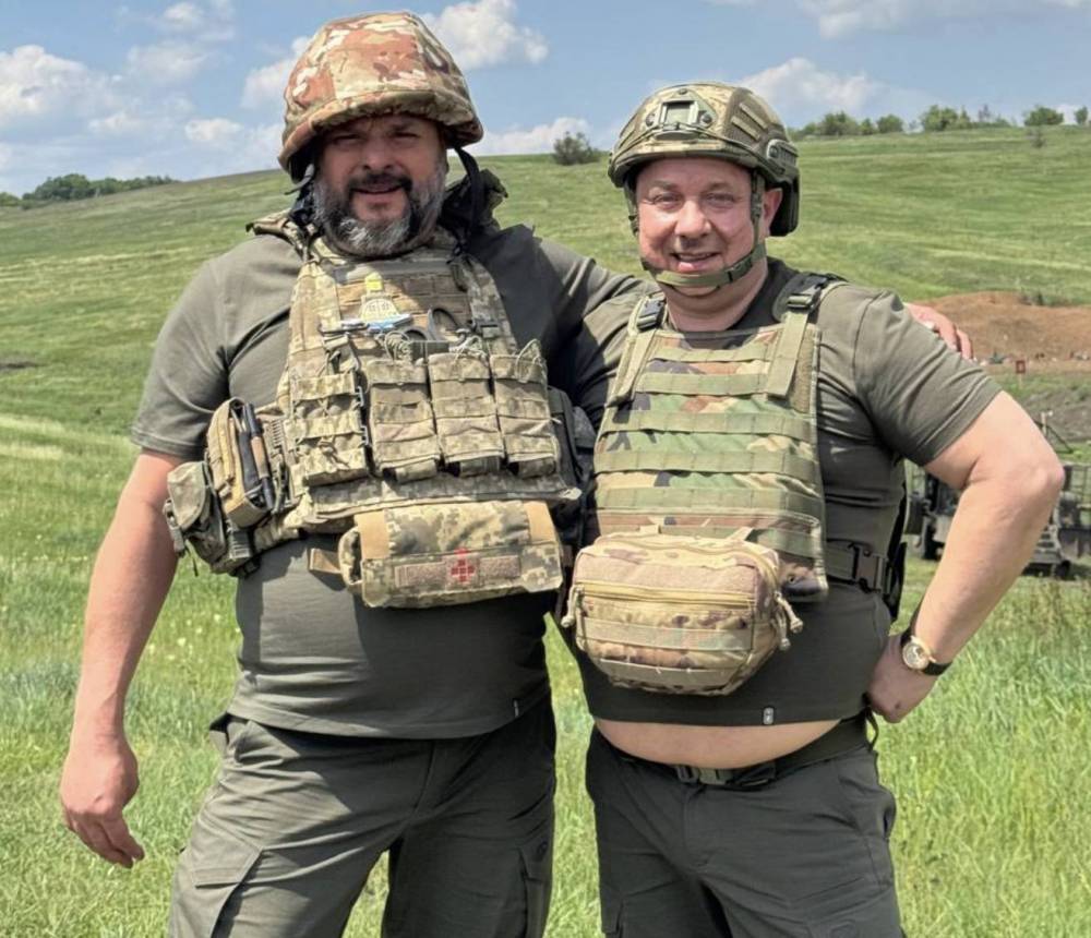 Постачальник речей для ЗСУ Мітрохін веде справи разом з експодатківцем з "Опозиційного блоку"  