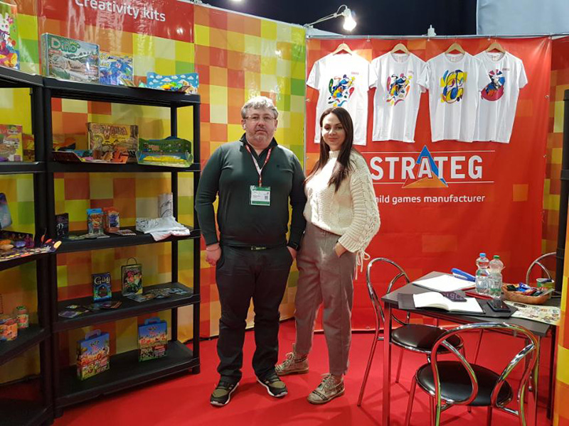 Товари українського виробника ігор Strateg вільно продаються в Російській Федерації  