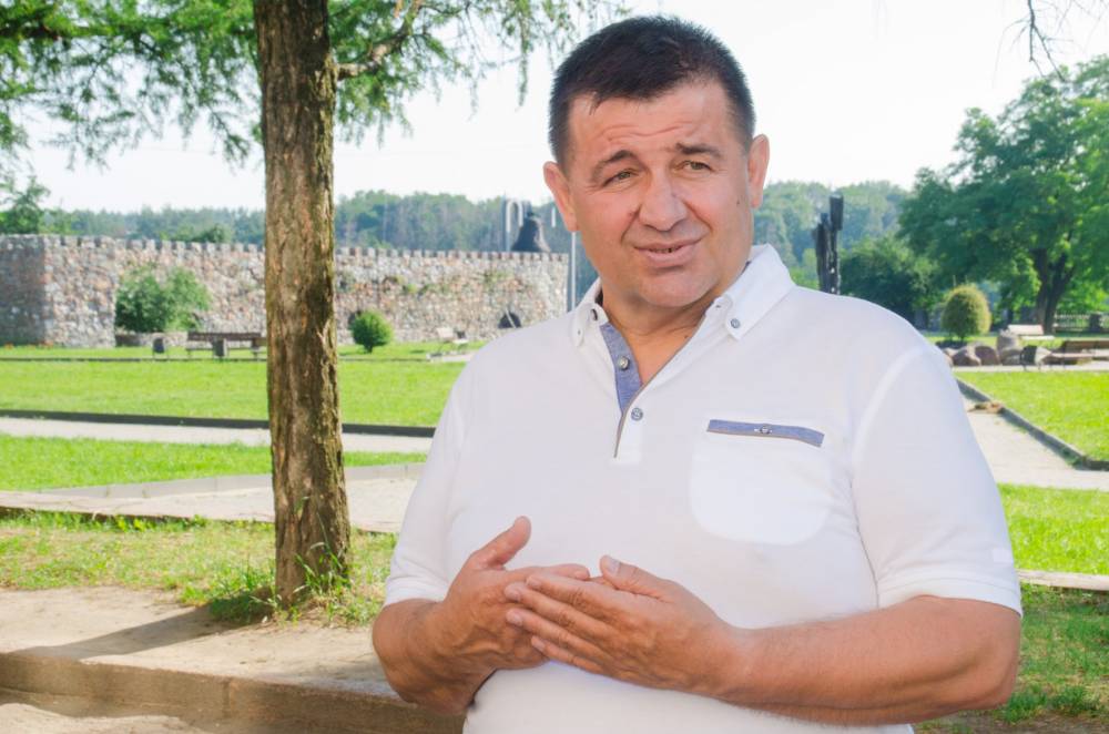 Очільник Звягельского лісгоспу не вказує вартість майна, набутого після початку повномасштабної війни  