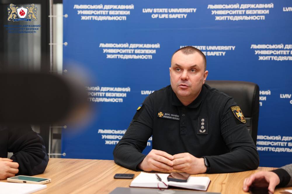 Проректор Львівського університету під час війни придбав авто за заниженою вартістю  
