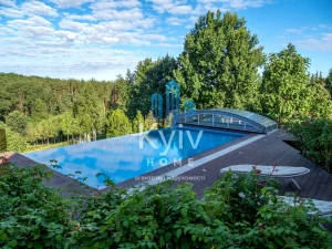Співробітник Офісу генпрокурора Петров продає свій маєток за 1,1 млн доларів  