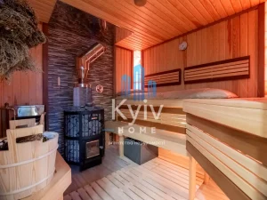Співробітник Офісу генпрокурора Петров продає свій маєток за 1,1 млн доларів  