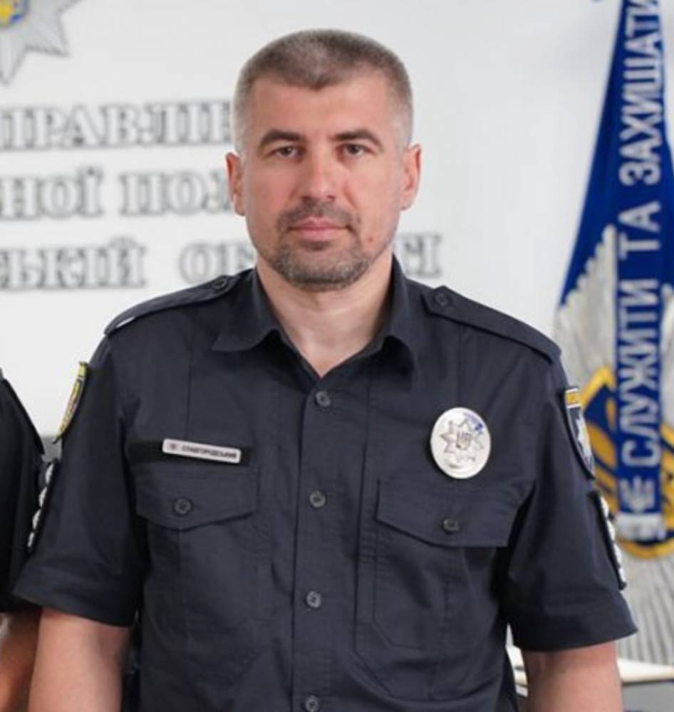 Заступник начальника поліції в Тернопільській області користується BMW X6 родички