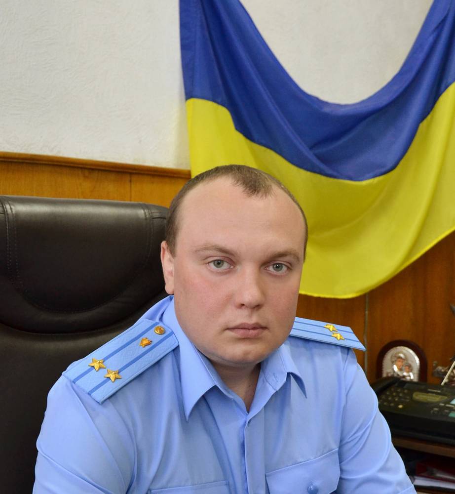 Заступник прокурора Полтавської області Титарчук оформив орендну квартиру на підставну особу  