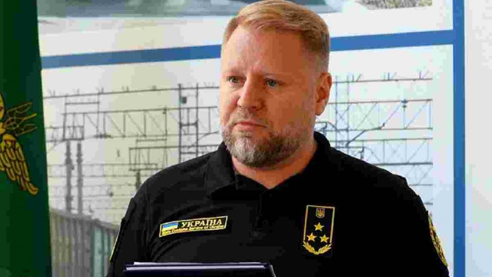 Начальник Закарпатської митниці Ніжніков купив собі рушницю та авто