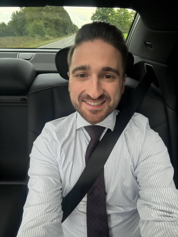 Перший заступник міністра освіти Кудрявець придбав другий Mercedes за 2,4 млн гривень