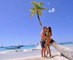 Офіційно безробітна дружина експоліцейського з Харкова веде розкішний спосіб життя  