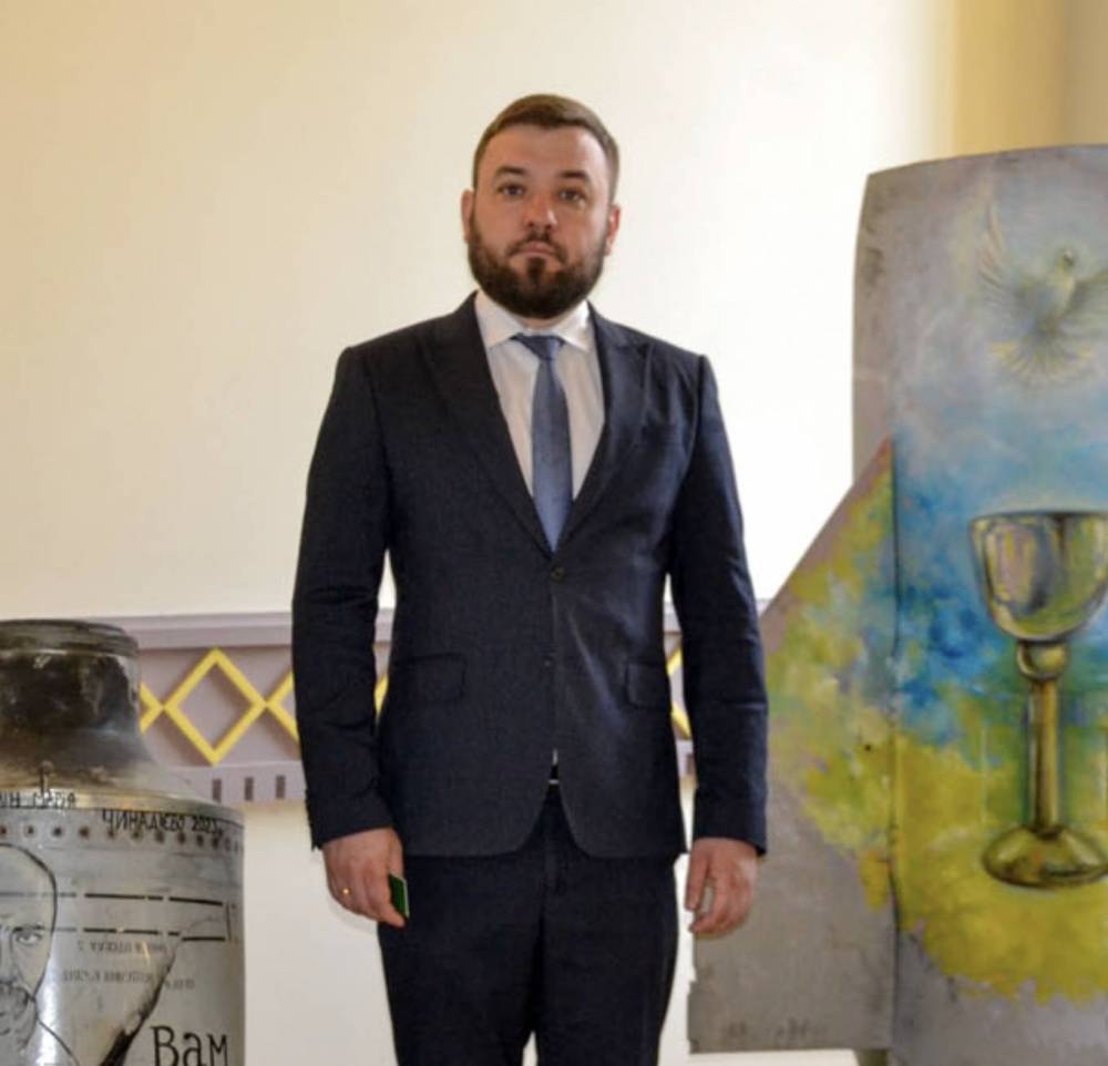 Начальника господарського управління ДМС викрили на недостовірному декларуванні  