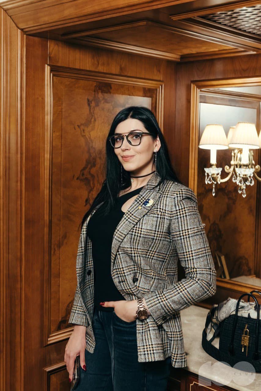 Експодатківець Катрушин намагався привласнити 2,5 млн гривень в свого бізнес-партнера  