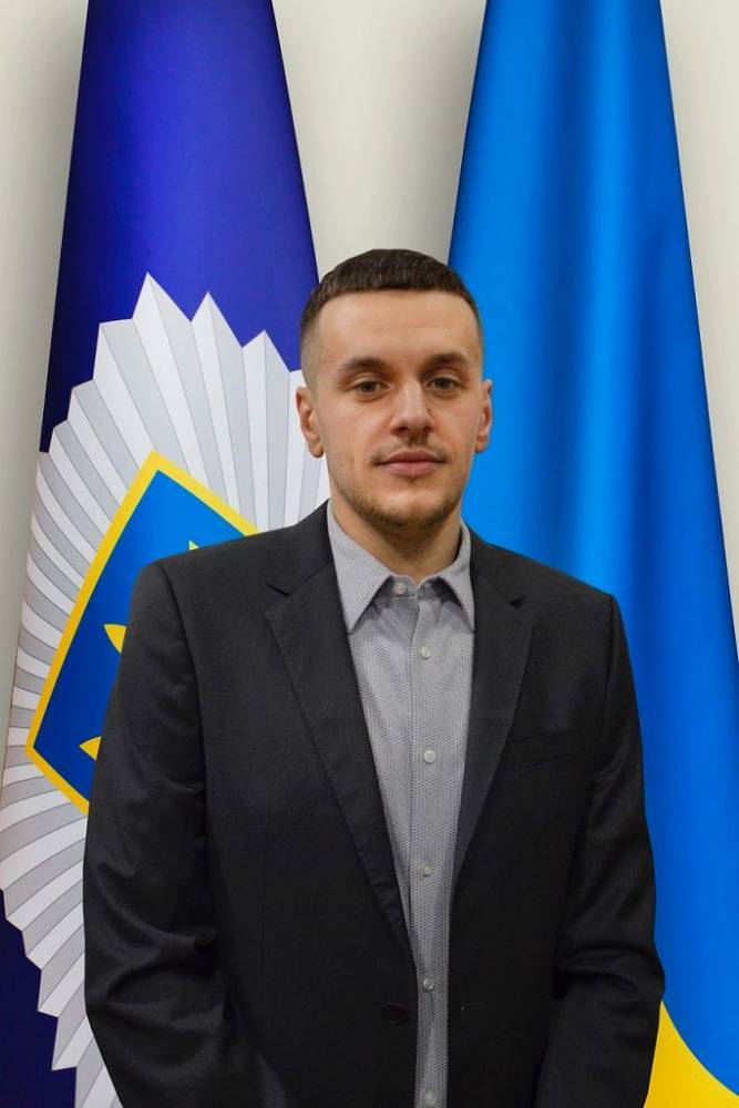 Очільник Регіонального сервісного центру МВС Крейнер задекларував елітне авто та 45 тисяч доларів готівкою  