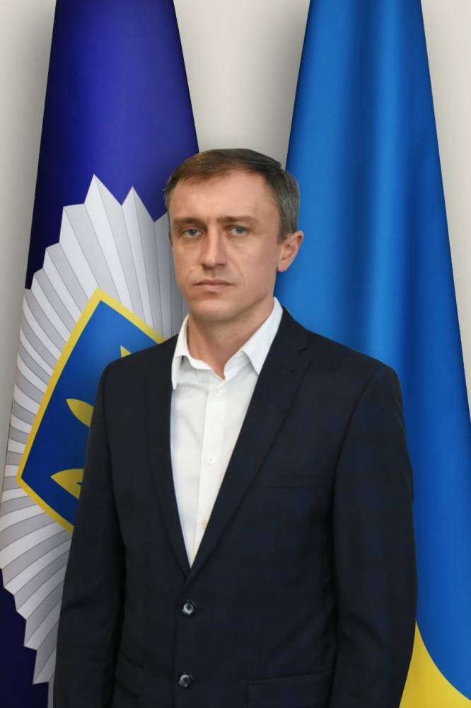 Очільник сервісних центрів МВС на заході України Панчишин вказав нову квартиру та авто, які оформлені на родича  