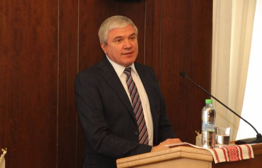 Екскерівника служби у справах дітей Київської ОДА Адріяша засудили на три роки  