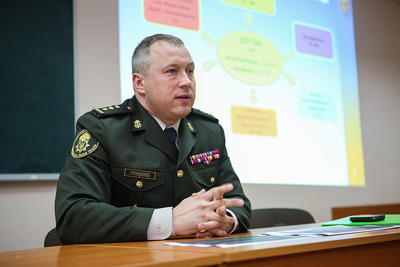 Приховував співмешканку: у високопосадовця НГУ Гриценка знайшли недостовірні відомості на 28 млн гривень  