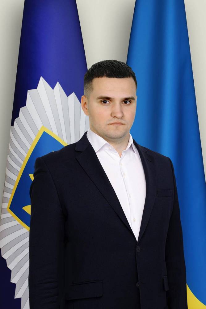 Керівник ТСЦ МВС у Дубно Пришко накопичив 1 млн гривень у готівці при невеликій зарплаті  
